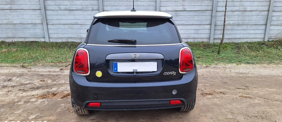 MINI Cooper cena 42900 przebieg: 21000, rok produkcji 2020 z Chodzież małe 106